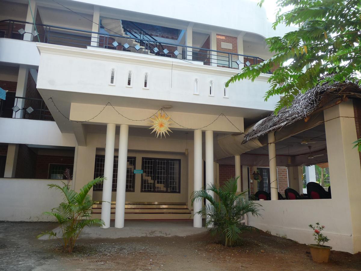 Hotel Peacock Kovalam Exterior photo